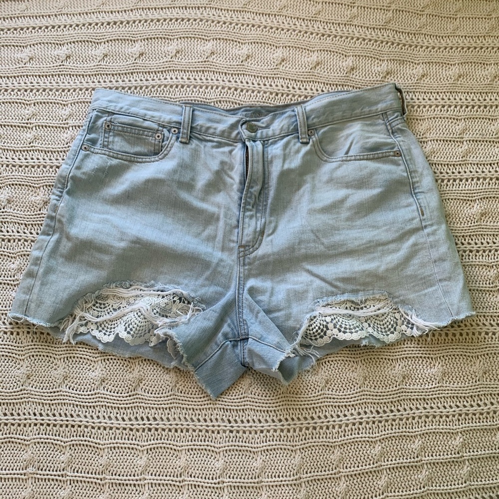 American Eagle mom shorts
